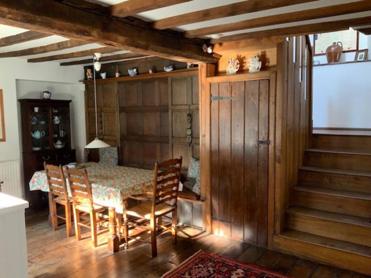 Pass The Keys Magical Period House In The Heart Of ラドロー エクステリア 写真